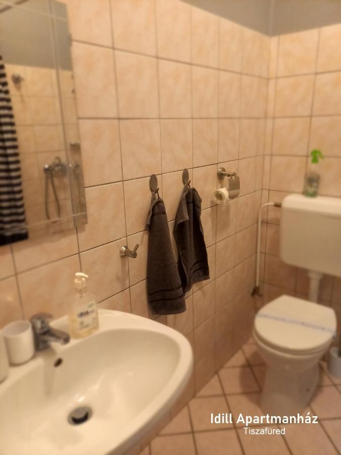 Idill Apartmanhaz B&B Tiszafüred Zewnętrze zdjęcie
