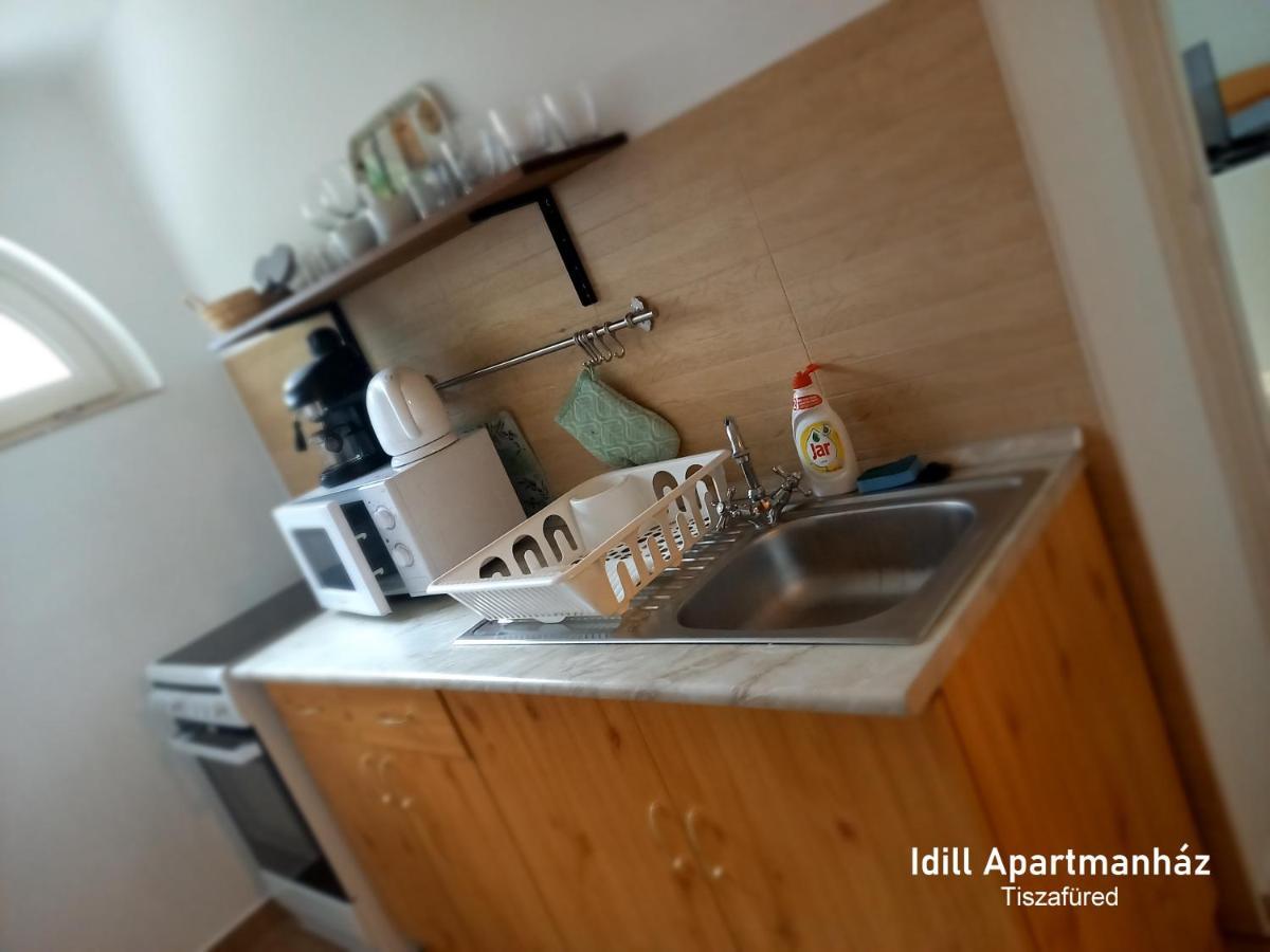 Idill Apartmanhaz B&B Tiszafüred Zewnętrze zdjęcie