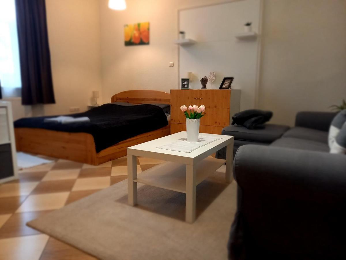 Idill Apartmanhaz B&B Tiszafüred Zewnętrze zdjęcie